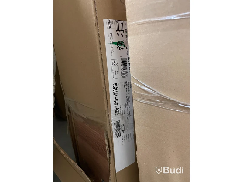 Säng Bossardt 180 + puff