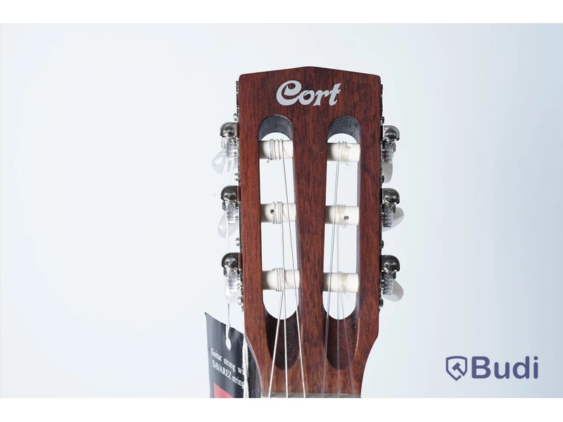 Nylonsträngad Gitarr - Cort CEC1 Open Pore, NY. Nypris ca 3500kr