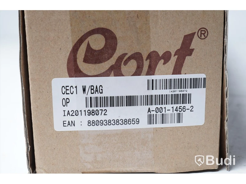 Nylonsträngad Gitarr - Cort CEC1 Open Pore, NY. Nypris ca 3500kr