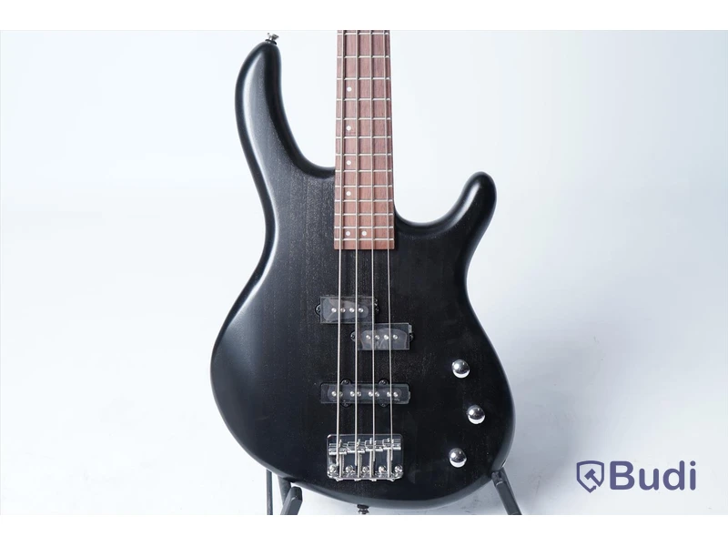 Bas - Cort Action PJ. Nypris ca 2700kr