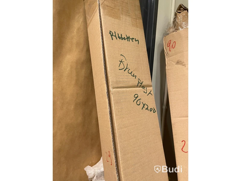 Ribbotten 90x200 cm Brun plast Nypris: 2790 kr