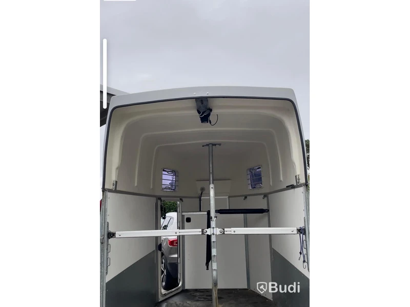 Thule Royal Xt 150 Trailergruppen - 2012 1500kg nybesiktigad hästtransport släp