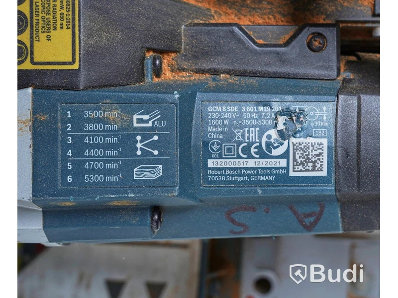Kap- och gersåg inkl. arbetsbord - Bosch GCM 8 SDE och GTA 3800. OBS! Defekt, se beskrivning.