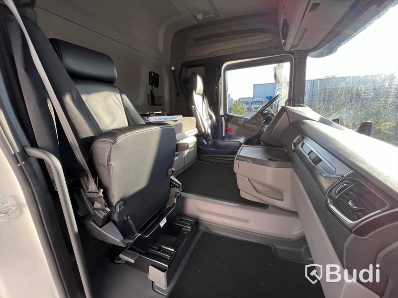 Lastbil Scania R410 4x2 - 2017 | SKAB-skåp med öppningsbarsida och baklyft | VBG