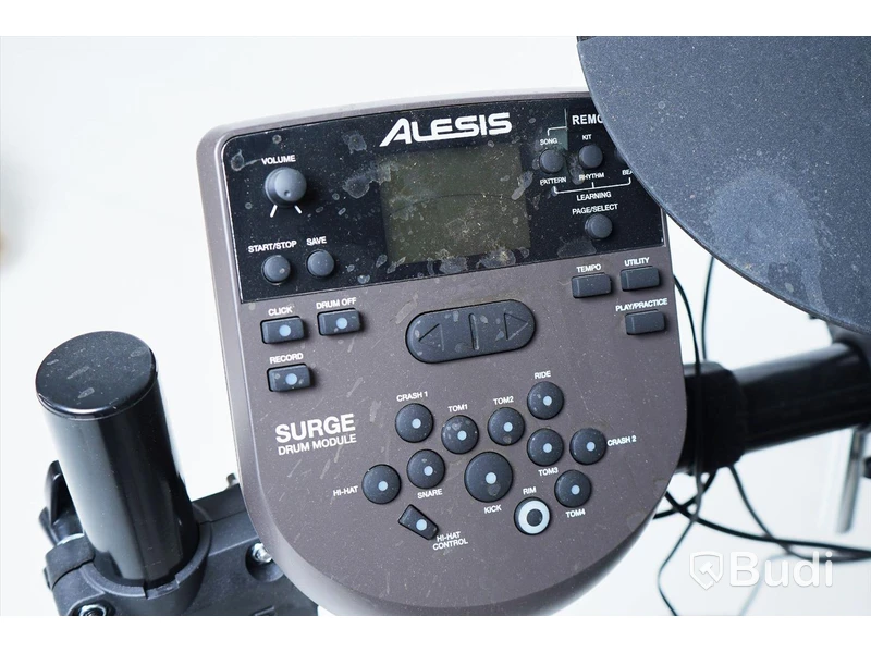 Digitalt trumset - Alesis Surge Drum Module. Osäker funktion, startar ej!