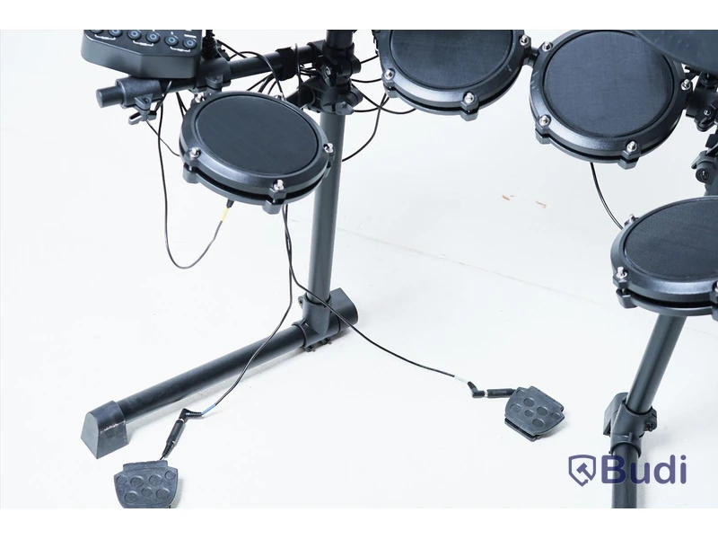 Digitalt trumset - Alesis Debut Kit. Delar kan saknas!