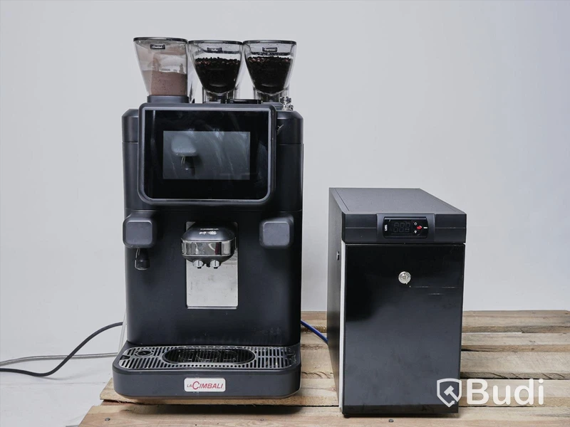 1 st Kaffemaskin samt mjölkkyl - La Cimbali S15 CS11 samt Vitifrigo FG10I DGT