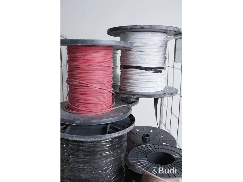 Diverse kabel