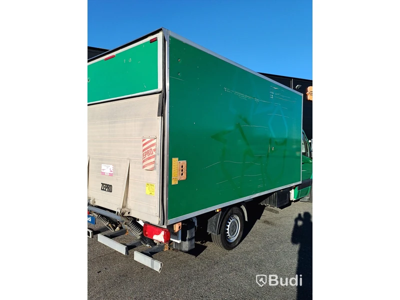 Lätt lastbil Volkswagen Crafter 35 2.0 TDI - 2012 med Volymskåp