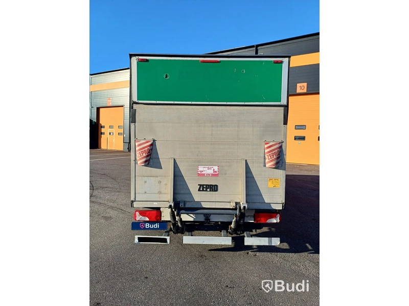 Lätt lastbil Volkswagen Crafter 35 2.0 TDI - 2012 med Volymskåp