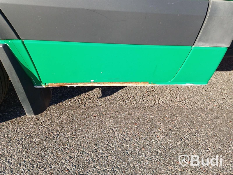 Lätt lastbil Volkswagen Crafter 35 2.0 TDI - 2012 med Volymskåp