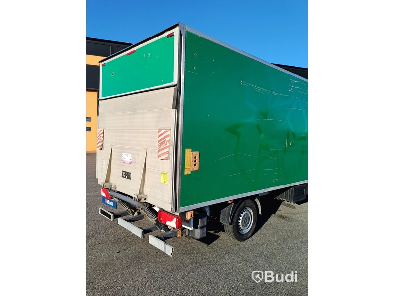 Lätt lastbil Volkswagen Crafter 35 2.0 TDI - 2012 med Volymskåp
