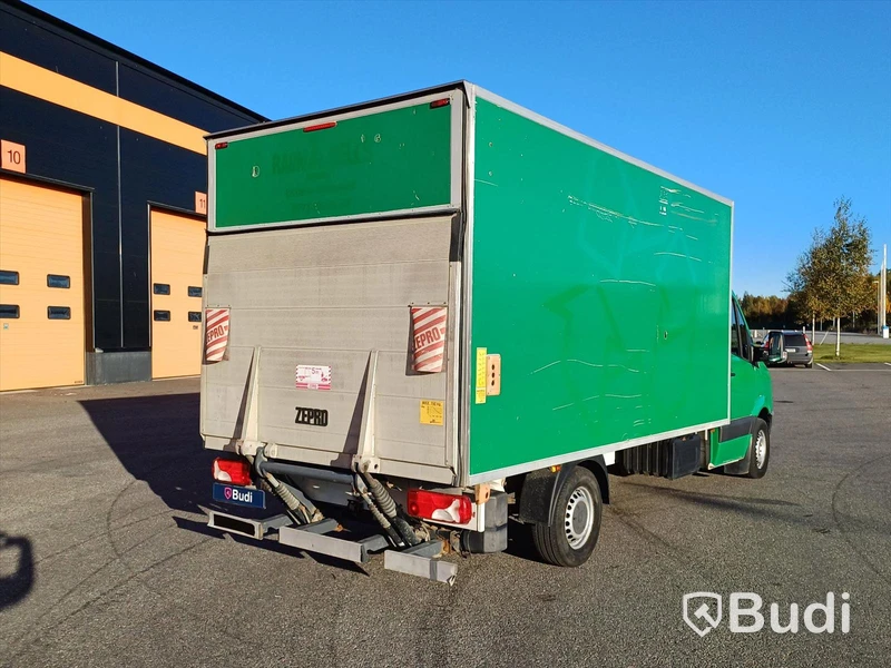 Lätt lastbil Volkswagen Crafter 35 2.0 TDI - 2012 med Volymskåp