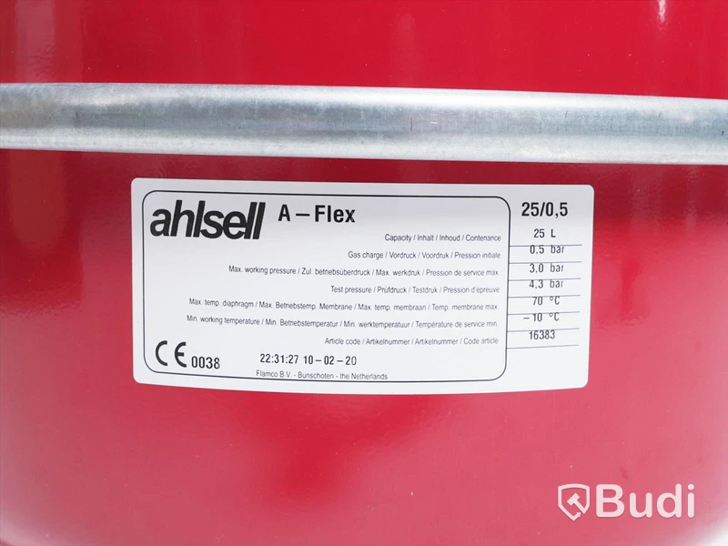 Expansionskärl samt värmekabel - Ahlsell A-Flex 25L 0,5 bar samt Raychem Frostguard 8m, Totalt ord. pris inkl. moms ca: 1600 kr