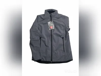 Blazer Silver Grey Dam stl. 2XL & Padded Jacket Black dam stl. 2XL Ord. pris inkl. moms: ca 1500 kr