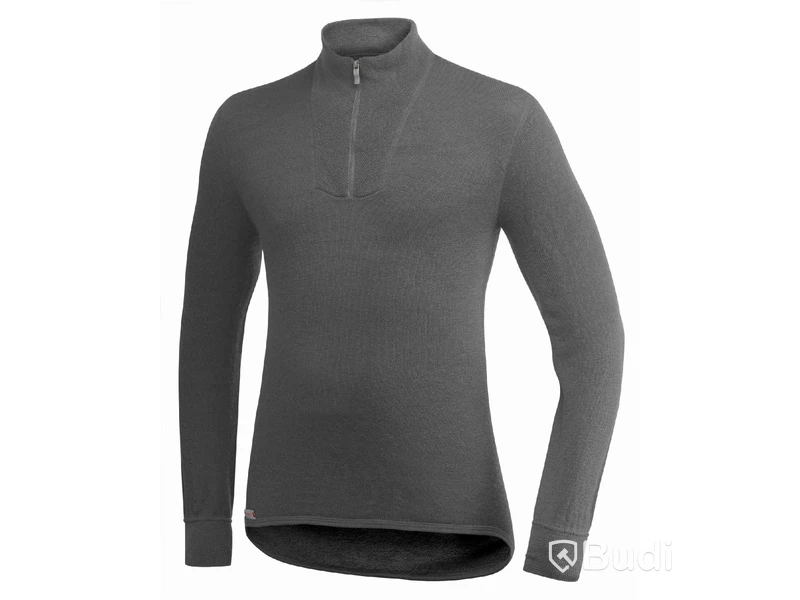 2 st Antiflame Turtleneck NY Stl: 52, ord. pris ca: 1000 kr