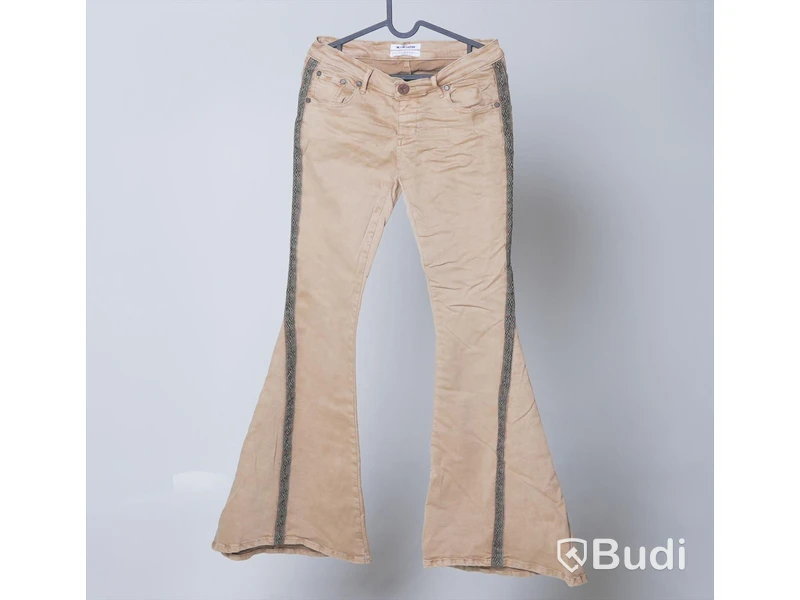 1 par NYA utsvänga jeans, dam - One Teaspoon, stl 29, ljusbrun, ord. pris ink. moms ca: 1299 kr