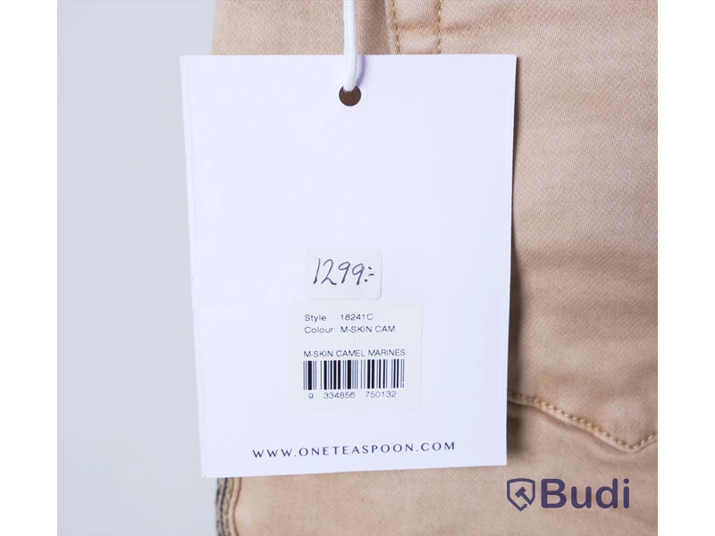 1 par NYA utsvänga jeans, dam - One Teaspoon, stl 29, ljusbrun, ord. pris ink. moms ca: 1299 kr