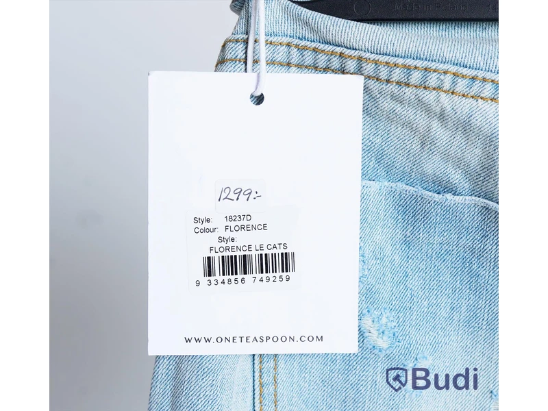 1 par NYA jeans, dam - One Teaspoon, stl 29, ljusblå denim, ord. pris ink. moms ca: 1299 kr