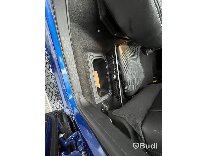 Pickup | Dodge RAM 1500-2018 | ENDAST 2373 mil | Crew Cab | Laramie | 5.7 V8 HEMI | 4x4 | 395hk