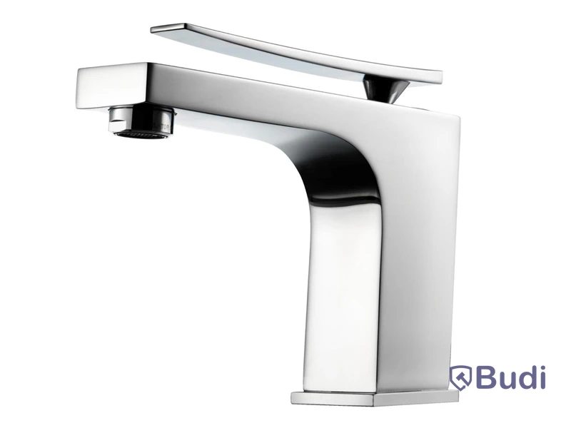 NY Ettgreppstvättställsblandare i kantig exklusiv design. Tapwell. Artikelnummer: 8227383. ELY071 Krom. Ord. pris inkl. moms ca: 3995 kr.