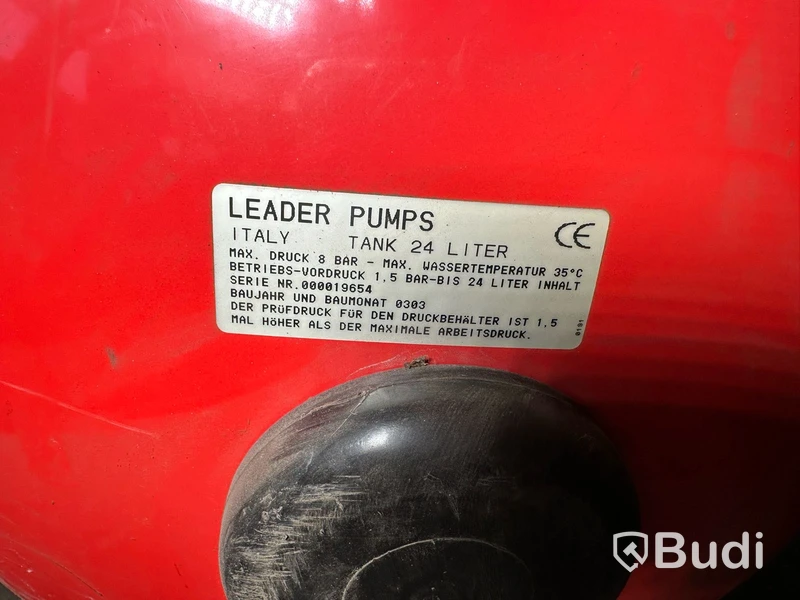 Hydrofor vattenpump Leander Pump, tank 24 L. Obs! Osäker funktion