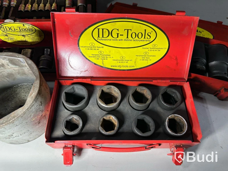3 st luftdrivna mutterdragare inkl. 4 st lådor med hylsor, IDG Tools