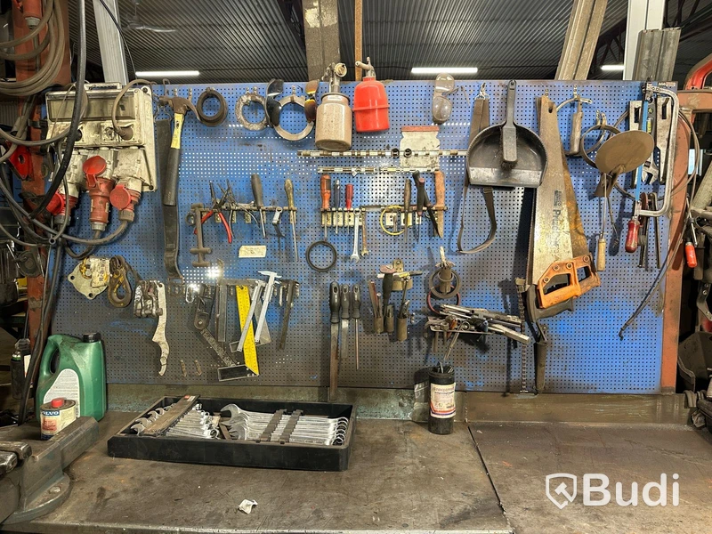 Diverse handverktyg och bänkslip metabo DS W 5175