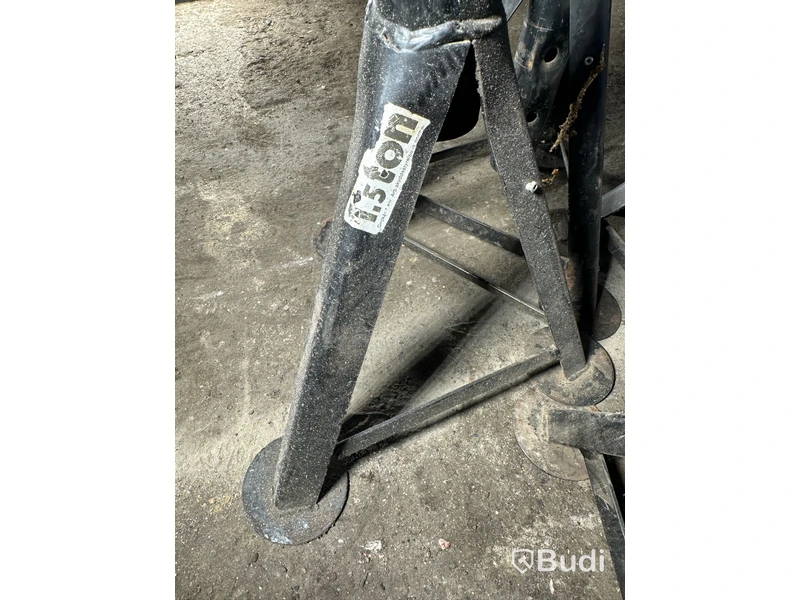 4 st pallbockar, 1,5 ton