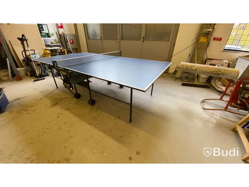 Bordtennisbord Stiga hopfällbart.