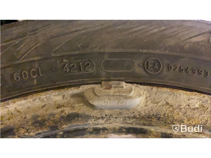 Friktionsdäck 205/60 R16