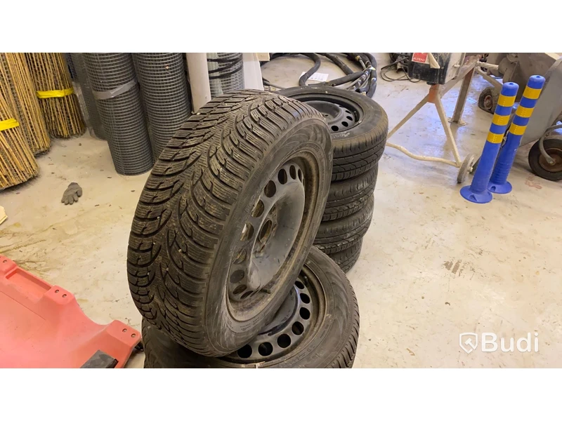 Friktionsdäck 205/60 R16