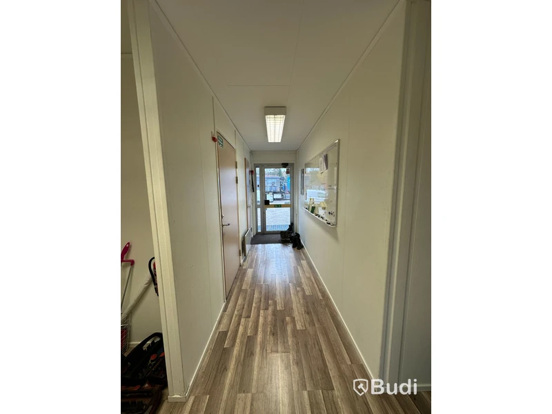 Flyttbar modulbyggnad ca 12,1 x 9,2 m