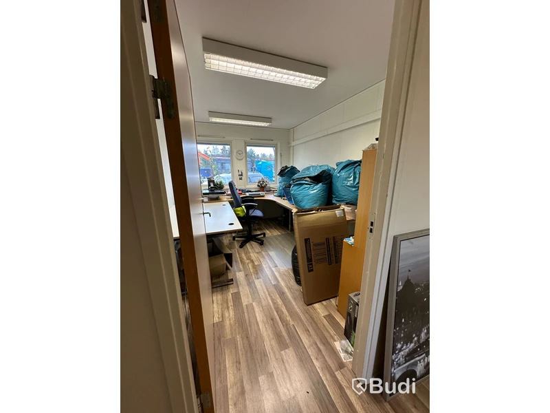 Flyttbar modulbyggnad ca 12,1 x 9,2 m