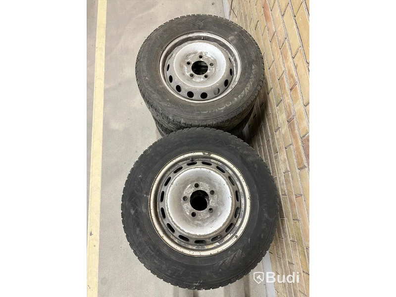 Vinterhjul - Nokian Hakkapeliitta 225/65R16 C