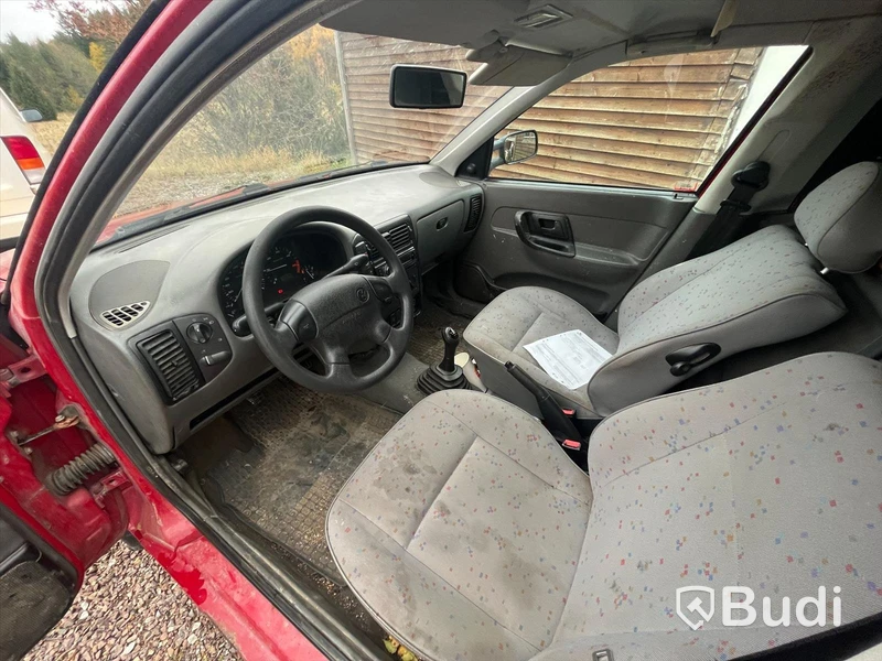 Lätt lastbil | Volkswagen Caddy Panel Van | 1.9 TDI | Manuell | 90hk | 2001