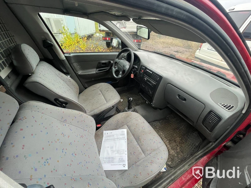 Lätt lastbil | Volkswagen Caddy Panel Van | 1.9 TDI | Manuell | 90hk | 2001