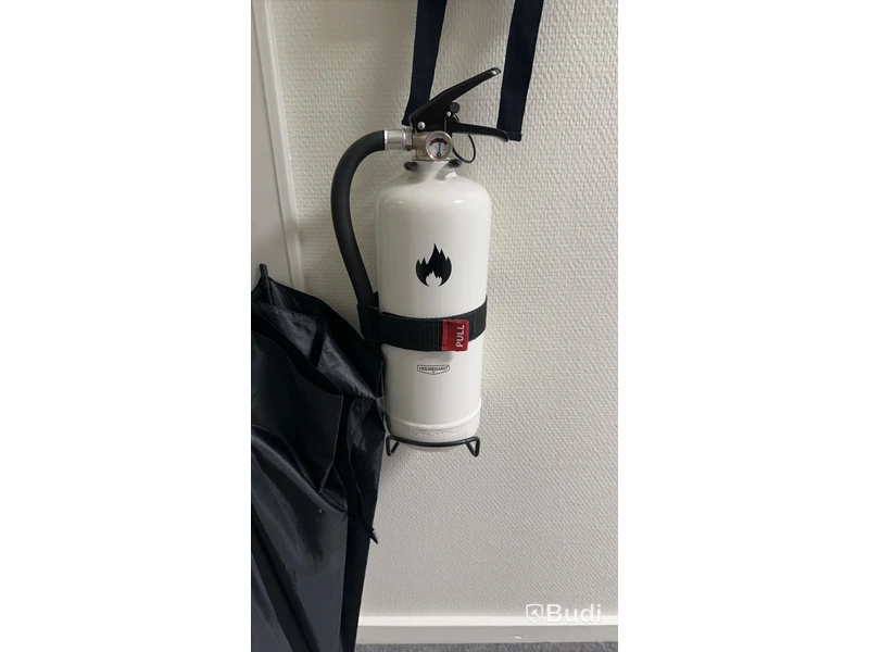 2 st Brandsläckare och brandfilt