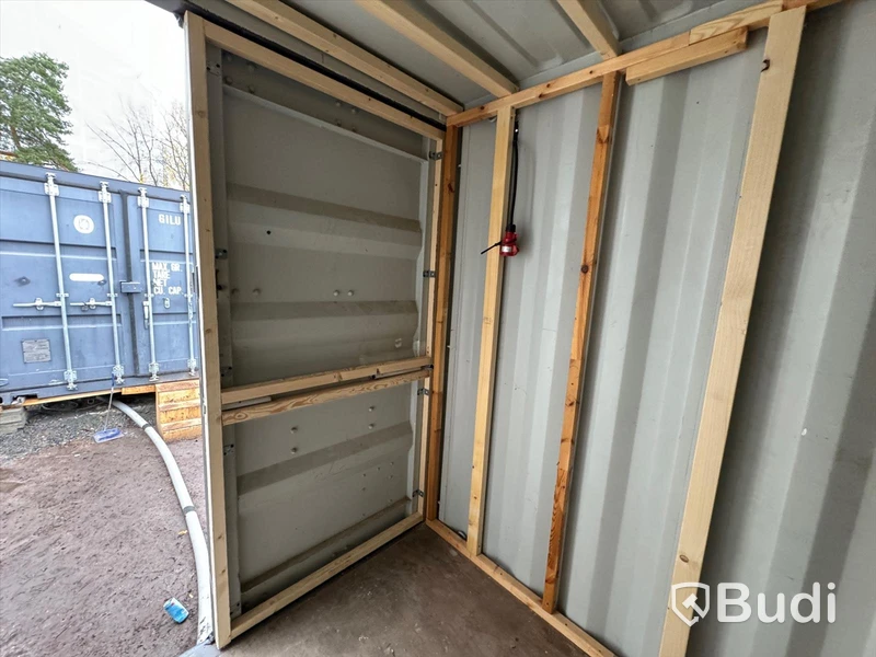 Container 20 fot, förbered för att isoleras, lås ingår