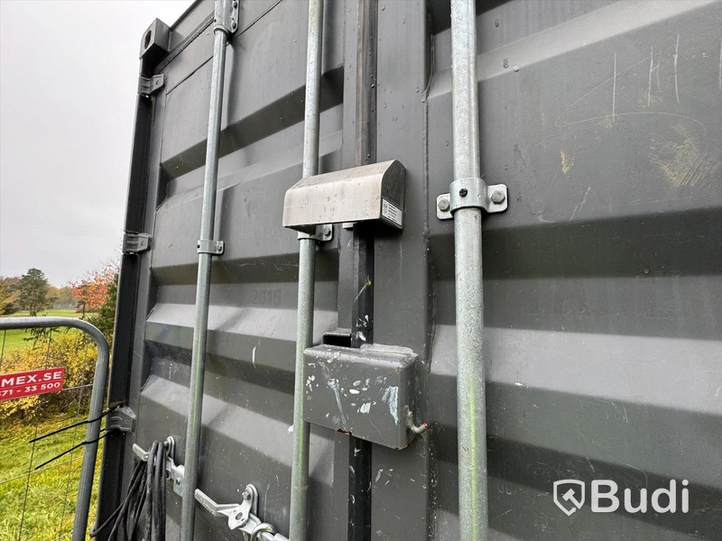 Container 20 fot, förbered för att isoleras, lås ingår