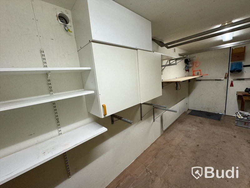 Container 20 fot isolerad med inredning