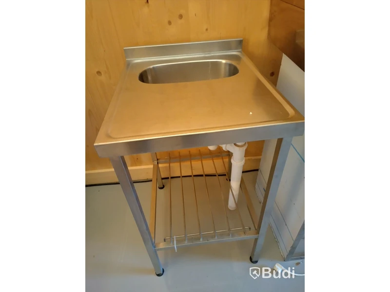 Mindre rostfri bänk
