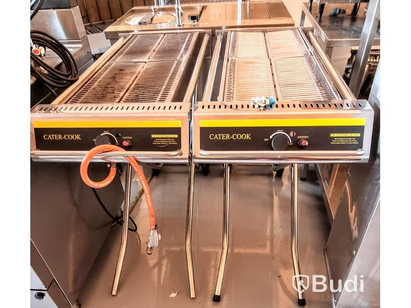 2 st gasolgrillar, Cater cook + rostfritt korvrack