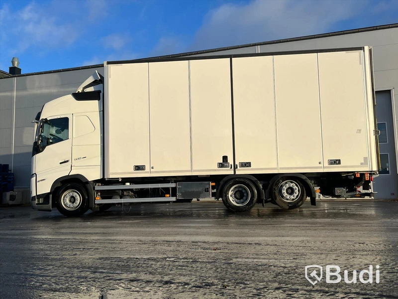 Lastbil Volvo FH 500 Yrkesutbildning Fjärrbil | 2022 | Automat | Öppningsbar sida | Nypris ca 2 800 000