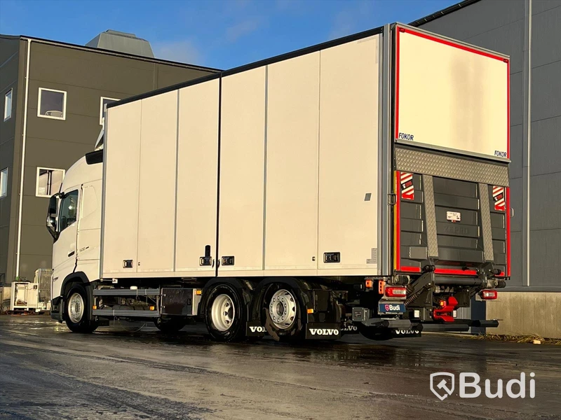 Lastbil Volvo FH 500 Yrkesutbildning Fjärrbil | 2022 | Automat | Öppningsbar sida | Nypris ca 2 800 000