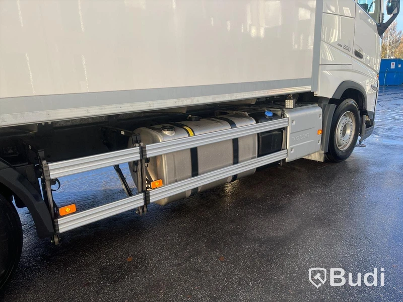 Lastbil Volvo FH 500 Yrkesutbildning Fjärrbil | 2022 | Automat | Öppningsbar sida | Nypris ca 2 800 000