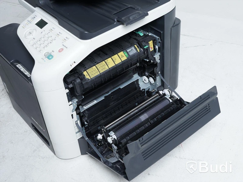 1 st Skrivare - Konica Minolta Bizhub C3110 - strömkabel saknas