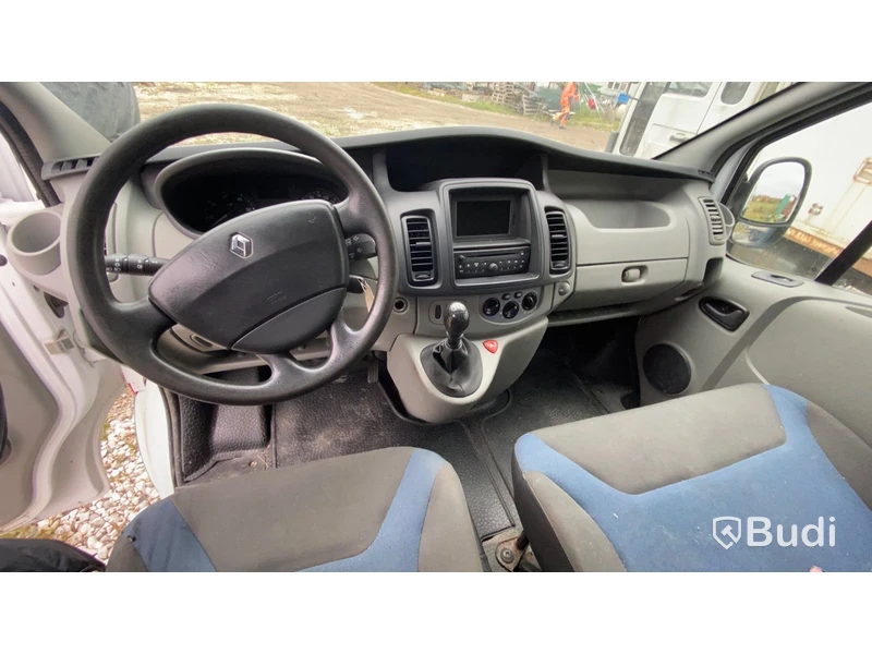 Skåpbil Renault Trafic 2.9t 2.0 dCi | 2011 (defekt motor)