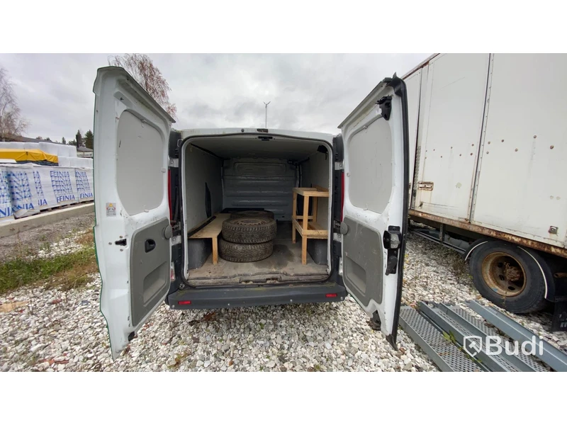Skåpbil Renault Trafic 2.9t 2.0 dCi | 2011 (defekt motor)