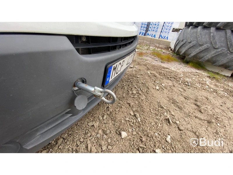 Skåpbil Renault Trafic 2.9t 2.0 dCi | 2011 (defekt motor)